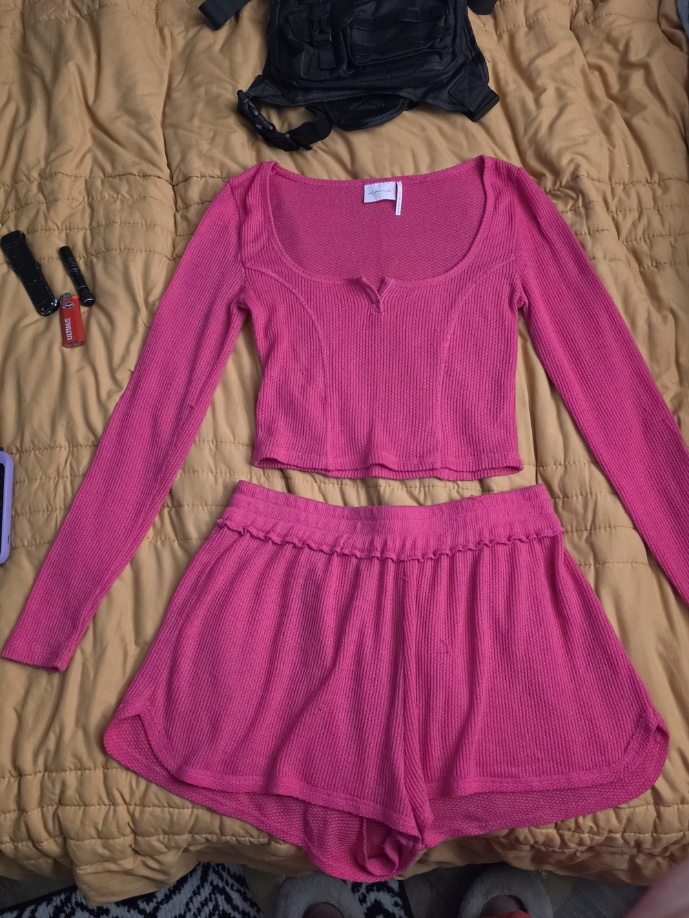 Ribbed Long-Sleeve Crop Top & Shorts Lounge Set — Hot Pink
